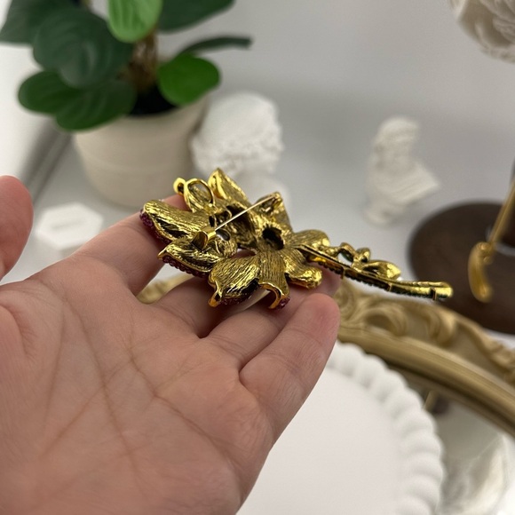 Pink Crystal Flower Brooch / Pendant 🌸✨ - Picture 9 of 9